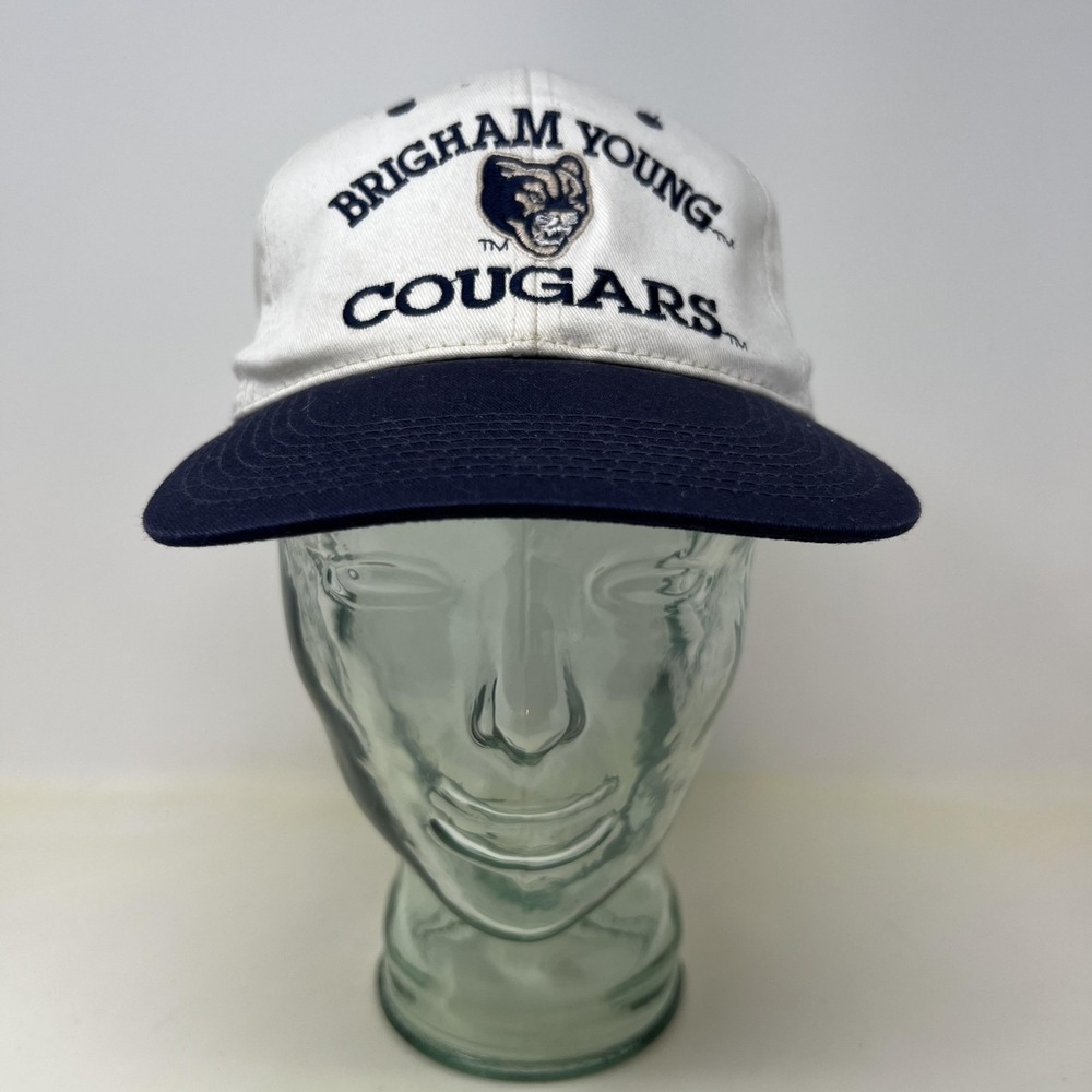 Vintage BYU Cougars Snap Back Mens‎ One Size White Navy NCAA 90s Hat Cap